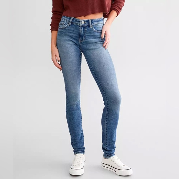 BUCKLE BKE Stella Slim Fit Mid-Rise Skinny Stretch Jean | Color: Ariza |NEW/NWT - Picture 1 of 15